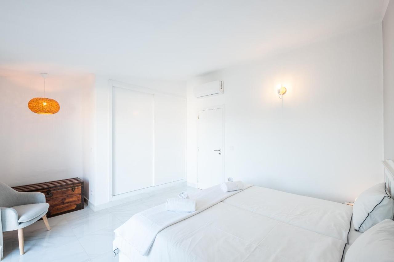 Beach Praia - Sleep 5 - Pool - Free Wi-Fi - Air Con Албуфейра Екстериор снимка